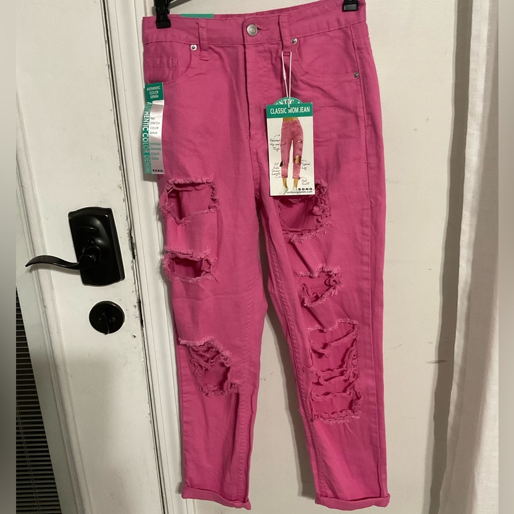 Pink trendy mom jeans!